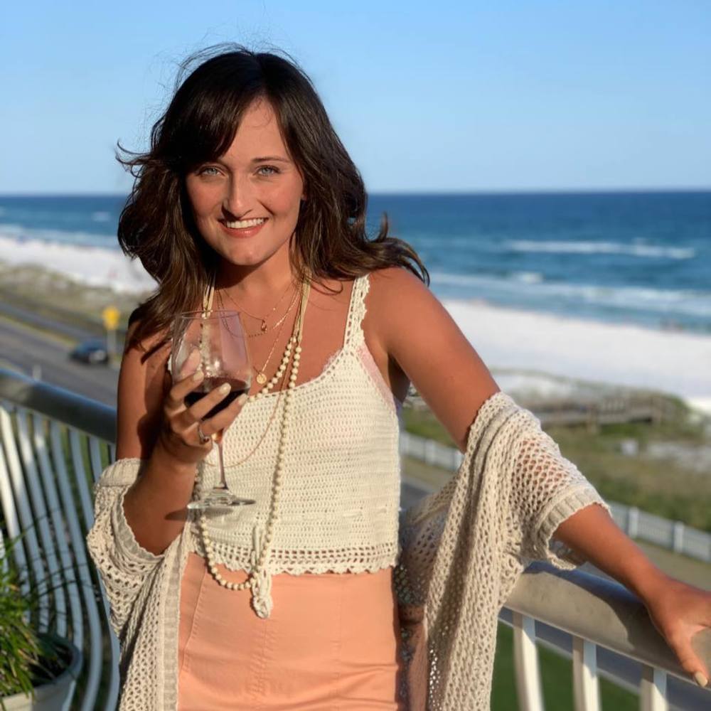 Meet your Posher, Macy